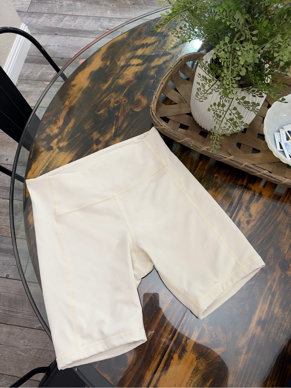 Lululemon Ribbed Contoured High Rise Shorts - Picture 2 of 5